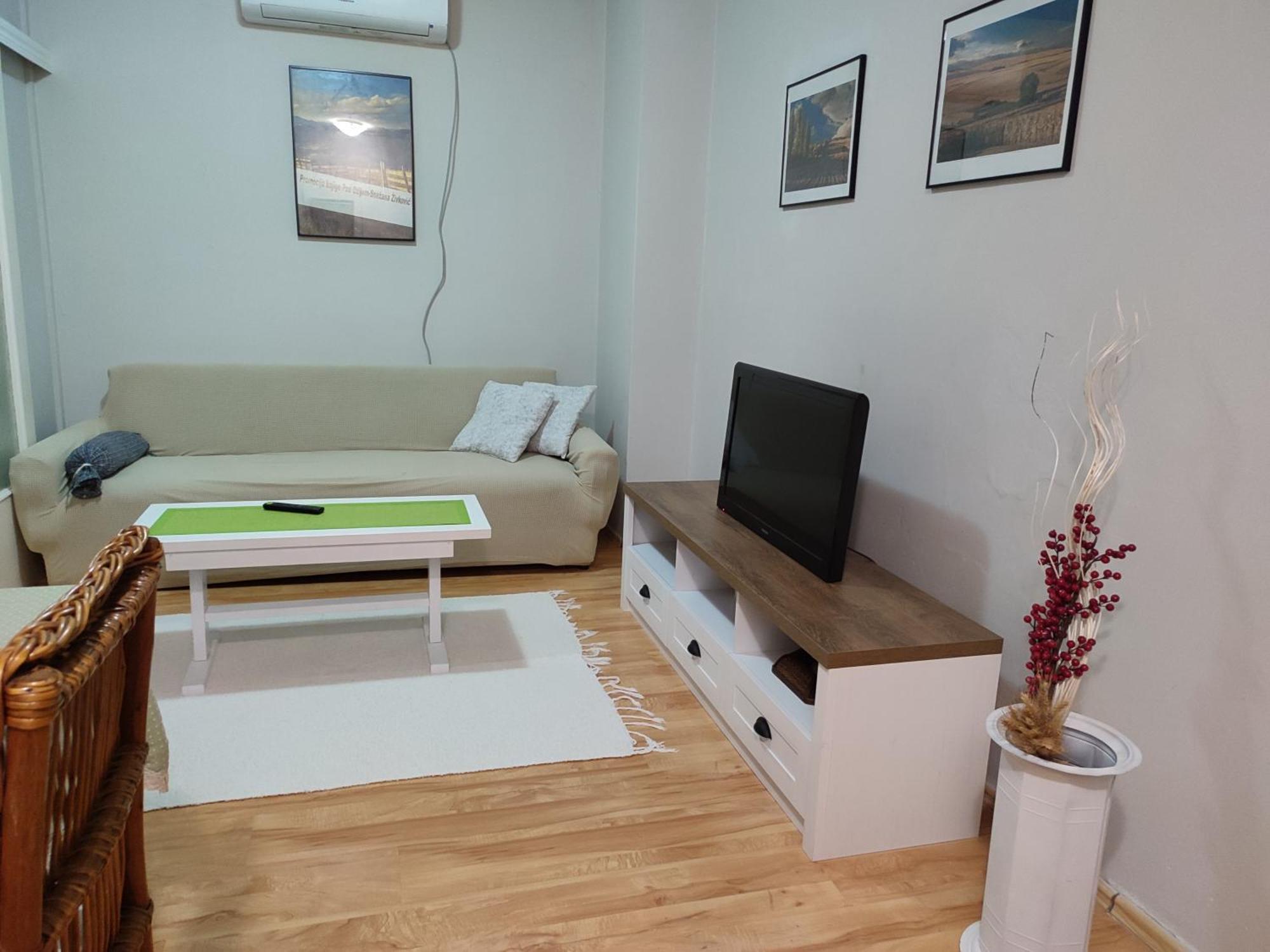 Vila Zora apartman Banja Koviljaca Bagian luar foto